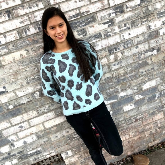 Meet your Posher, Alisia - Picture 1 of 1